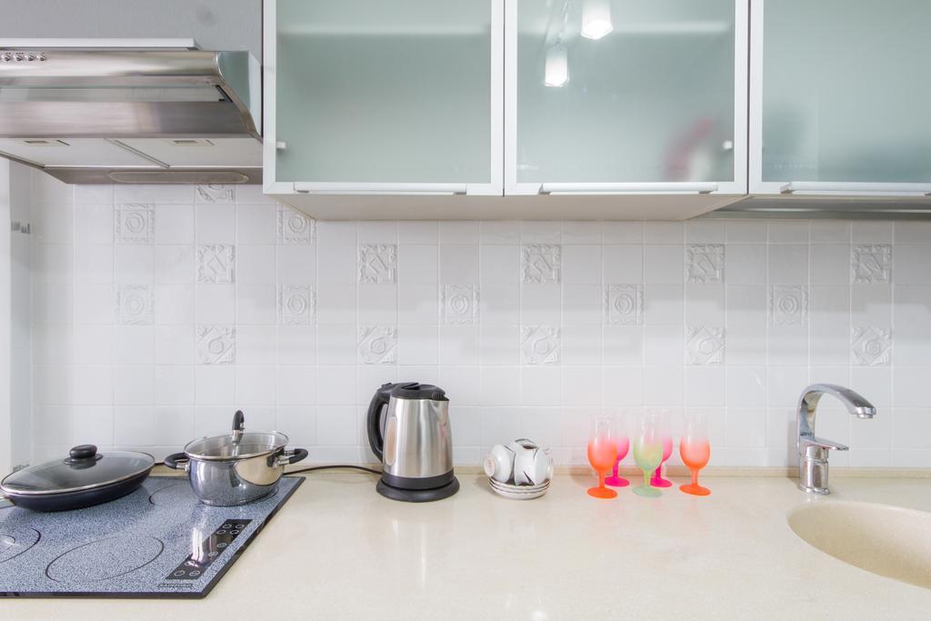 Kultury Street Apartment Kharkiv Chambre photo